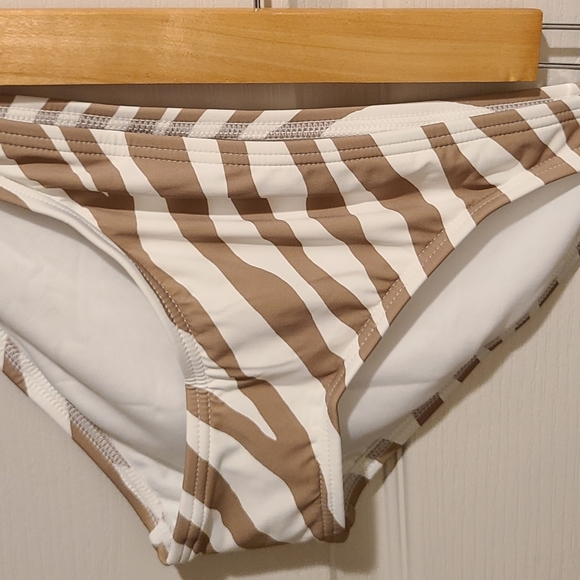 2 PC MICHAEL KORS MK WHITE TAN ZEBRA ANIMAL PRINT LOGO TANKINI BIKINI NWT - Picture 8 of 15